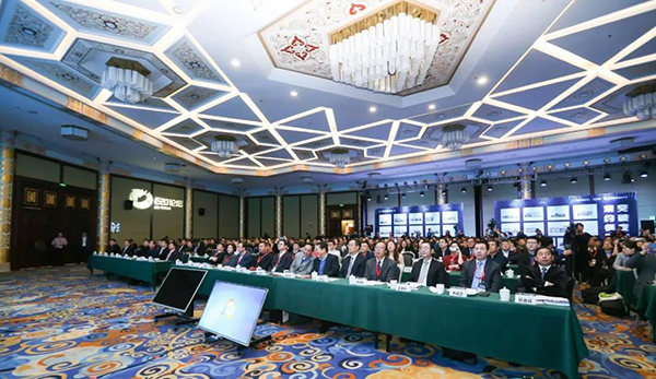 k8凯发获评“2018年度固废行业最具影响力企业”，党委书记、总裁乔德卫出席固废战术论坛并颁发宗旨演讲