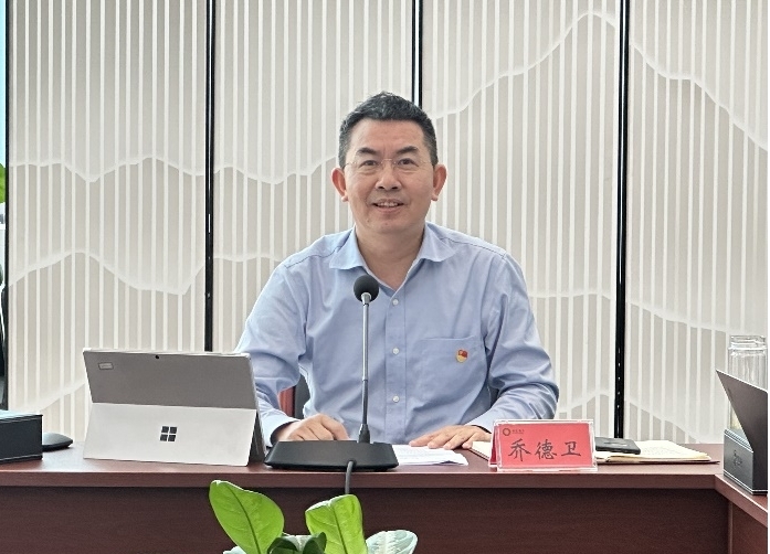 k8凯发集团党委理论进建中心组召开第七次集中进建钻研会